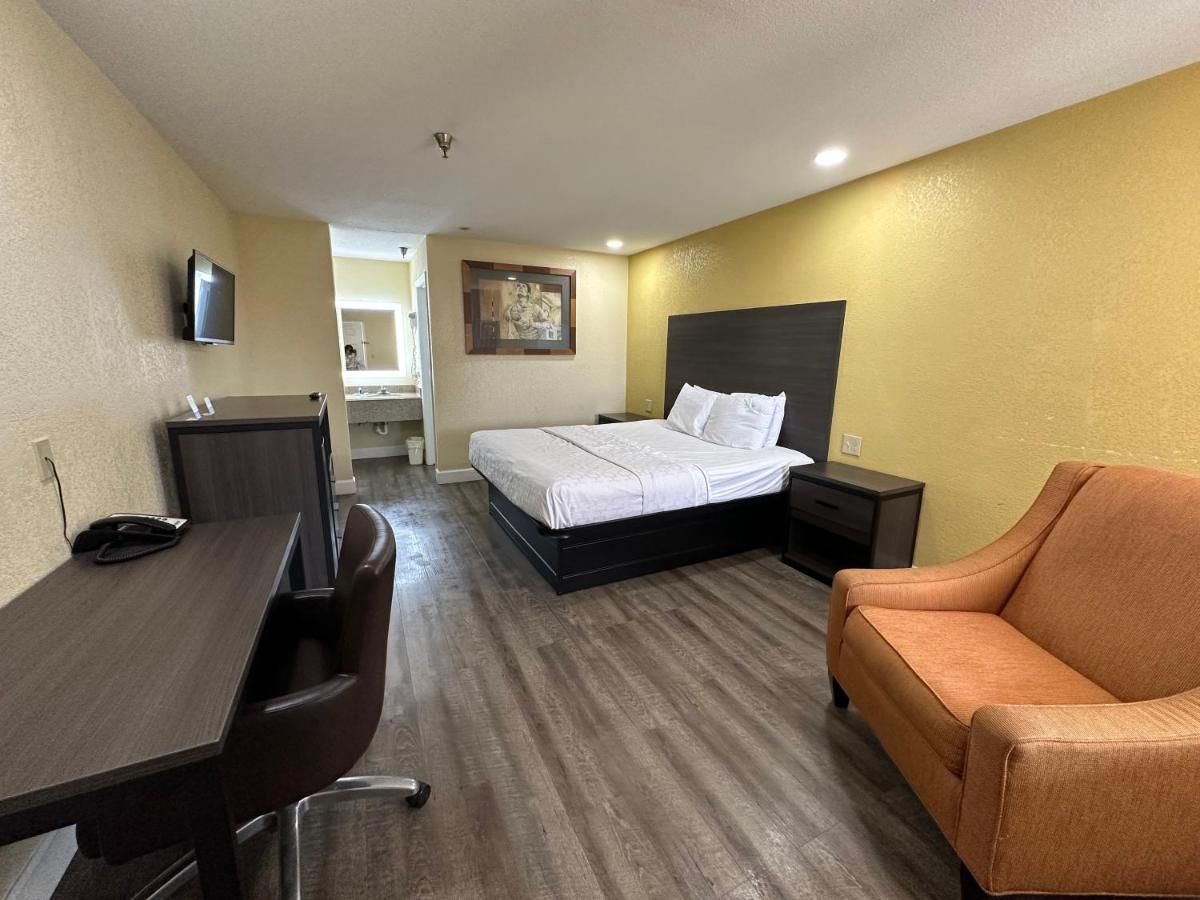 Rodeway Inn & Suites Hwy 290 Nw Houston Kültér fotó